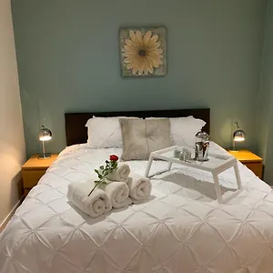 Modern, Centre, With Free Wifi, Gym Access, Netflix - West One , Sheffield United Kingdom